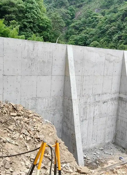 阜阳颍上县重力式挡土墙